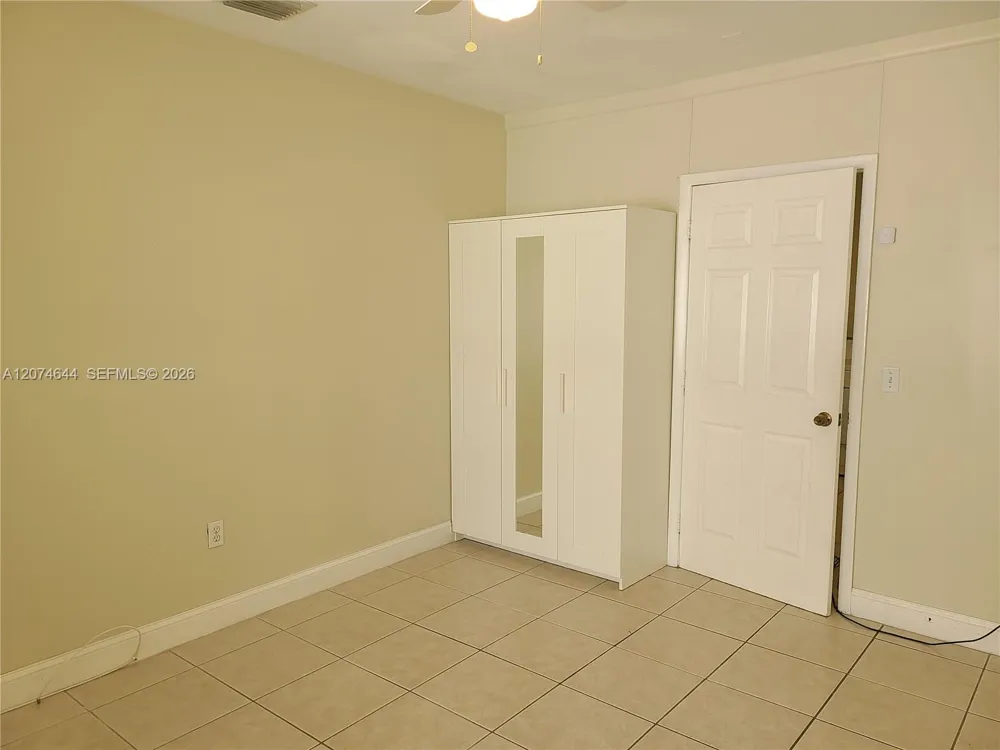 6580 Grant St Hollywood, FL 33024
