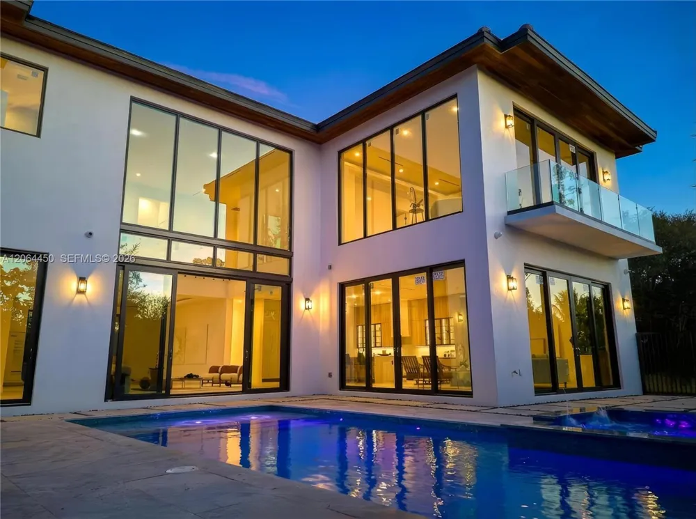 9840 SW 73rd Ct Pinecrest, FL 33156