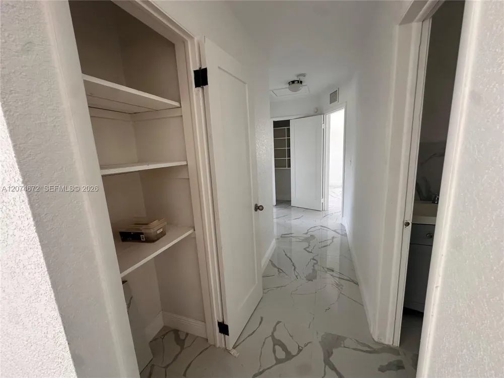 631 NW 37th Ave Lauderhill, FL 33311