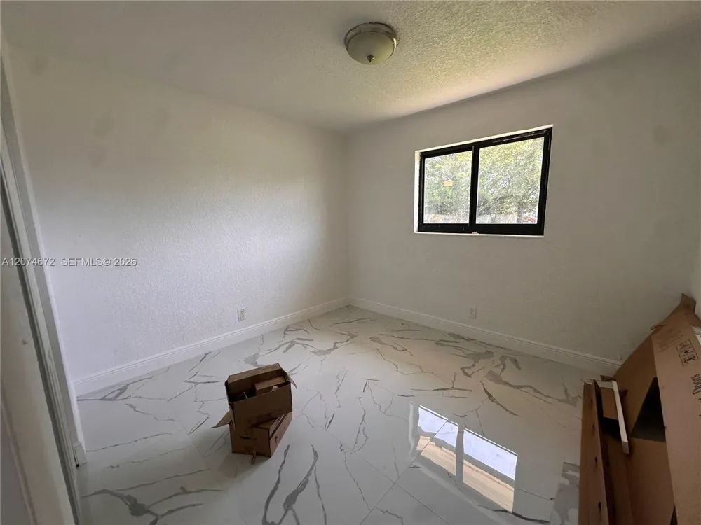 631 NW 37th Ave Lauderhill, FL 33311