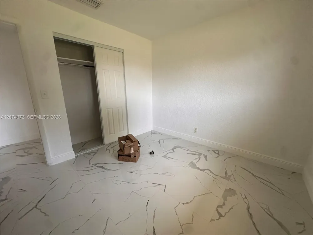 631 NW 37th Ave Lauderhill, FL 33311