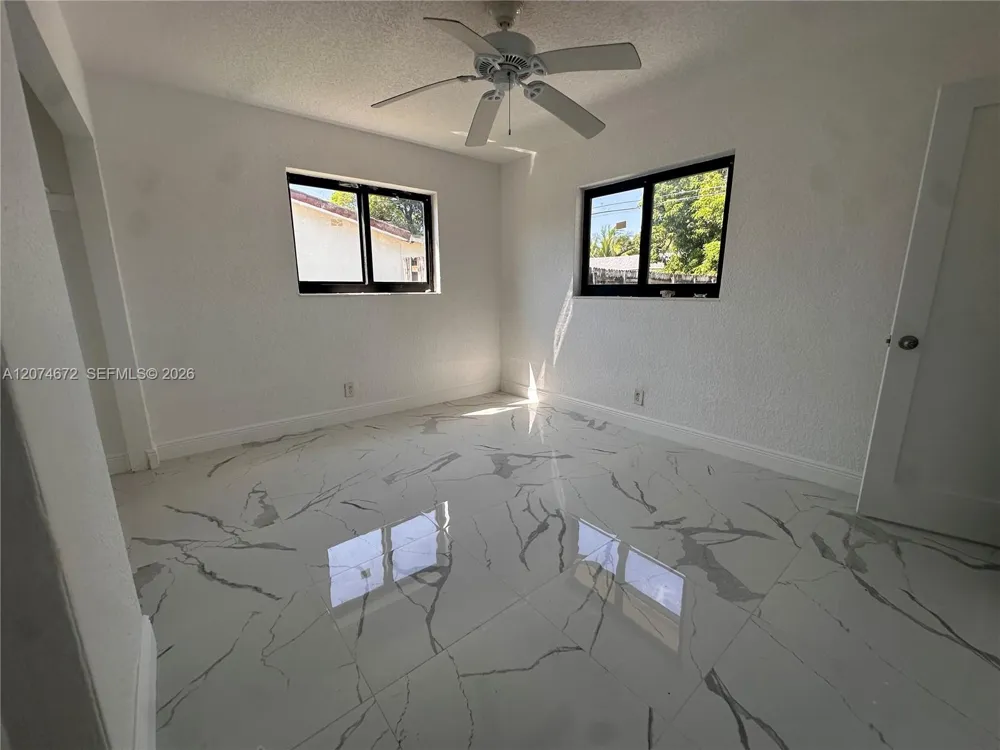631 NW 37th Ave Lauderhill, FL 33311