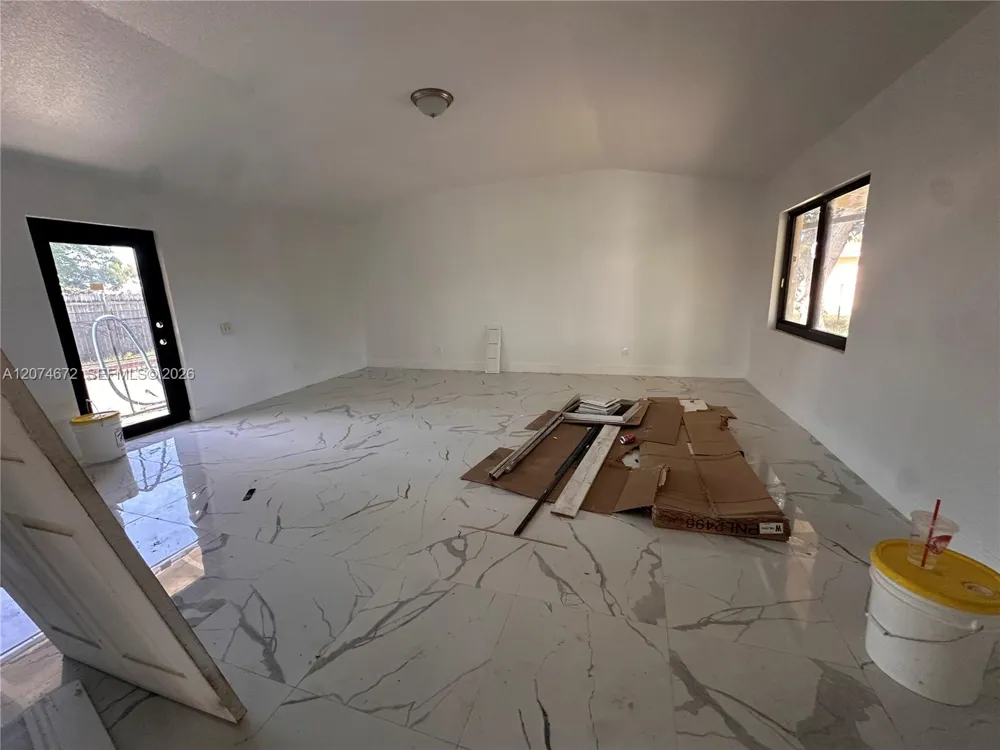 631 NW 37th Ave Lauderhill, FL 33311