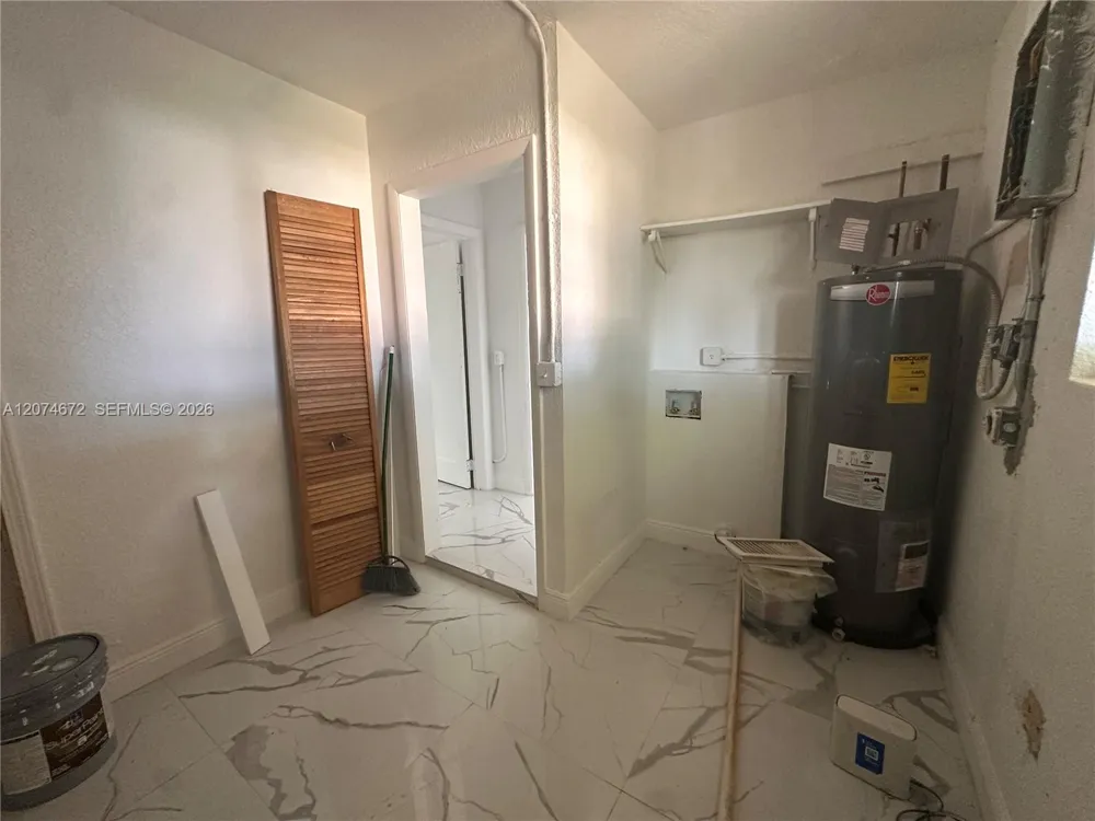 631 NW 37th Ave Lauderhill, FL 33311