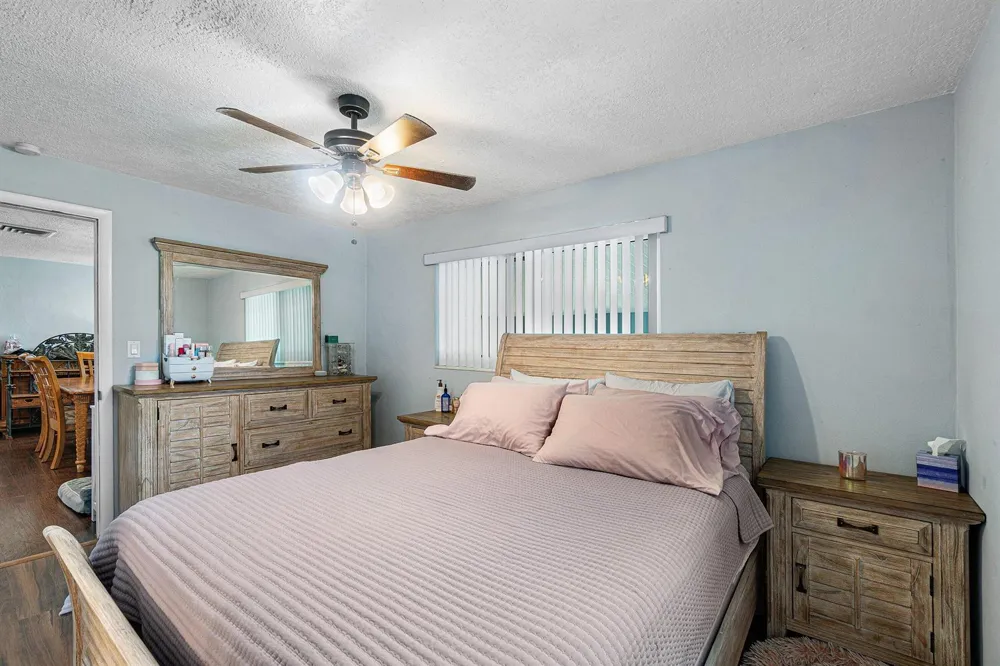 5134 CANAL ROAD West Palm Beach, FL 33415