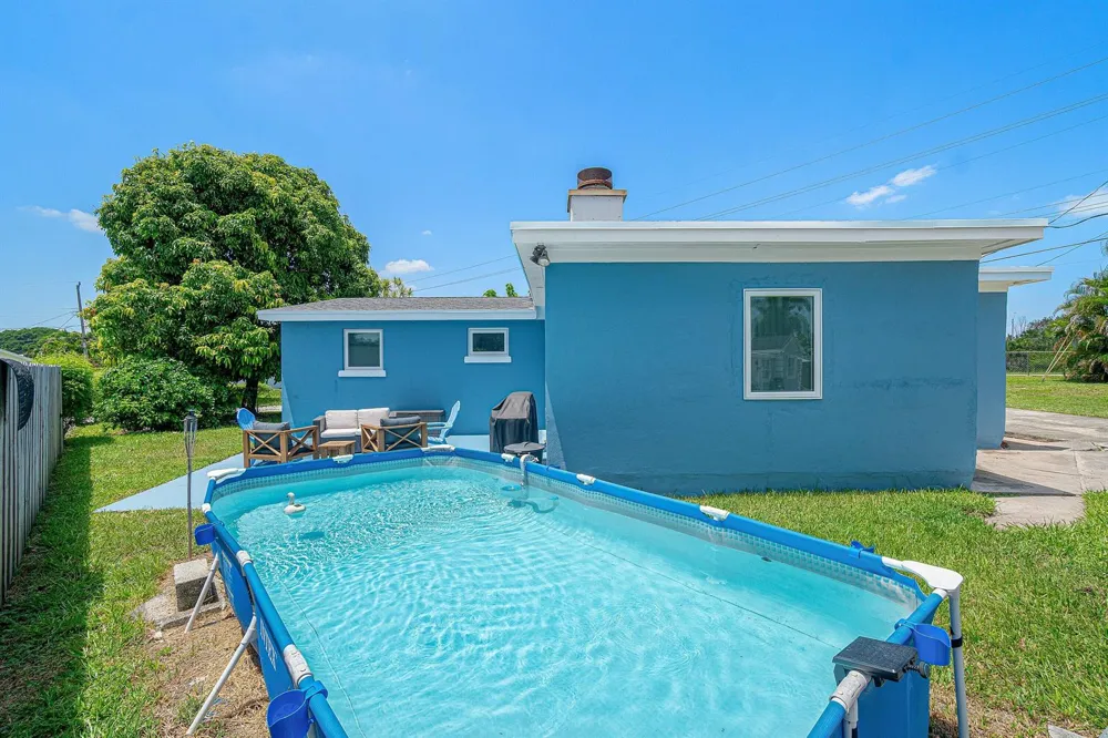 5134 CANAL ROAD West Palm Beach, FL 33415