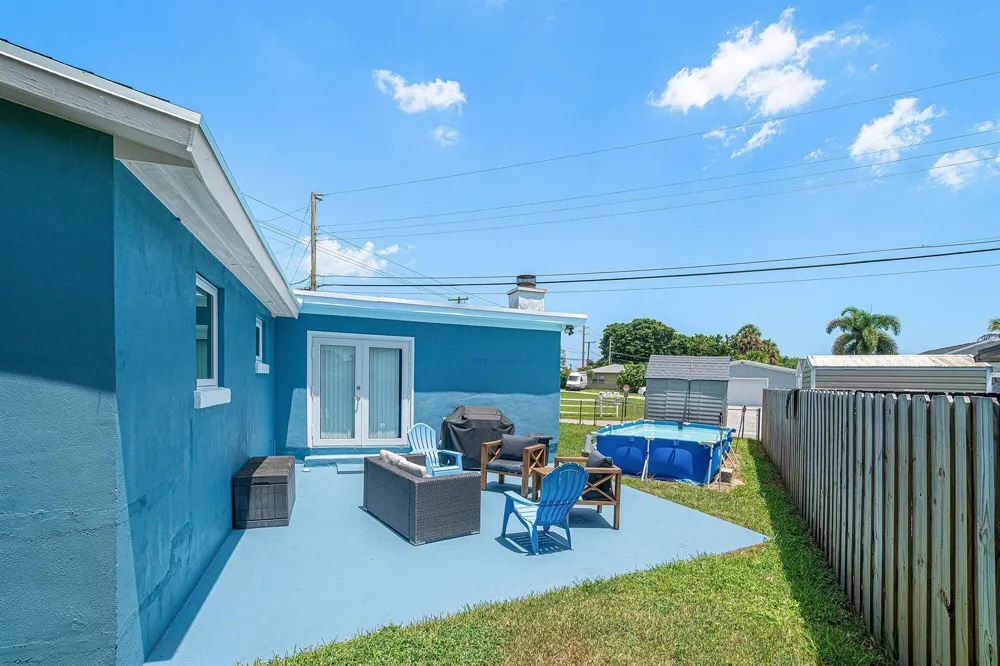 5134 CANAL ROAD West Palm Beach, FL 33415