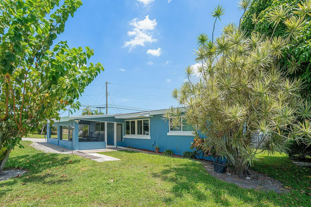 5134 CANAL ROAD West Palm Beach, FL 33415