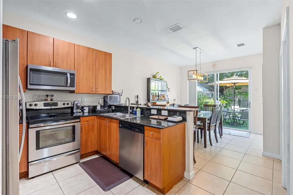 1034 NE 30th Ave Homestead, FL 33033