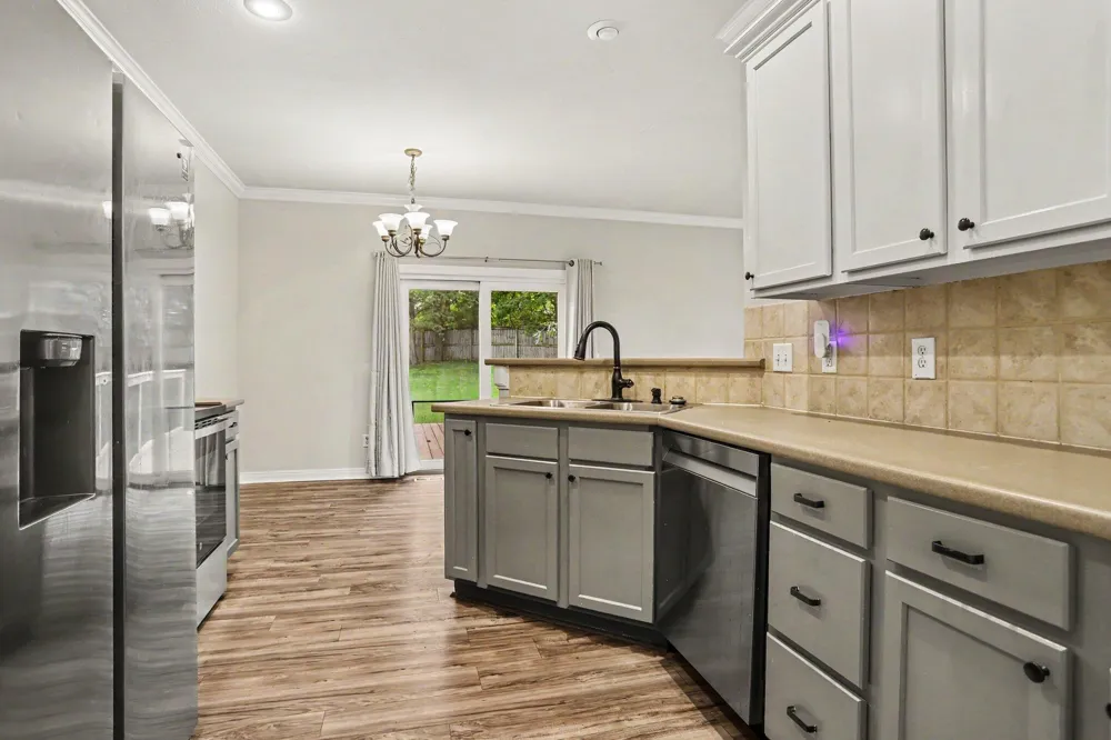 6101 Andover Woods Road Portage City, MI 49024