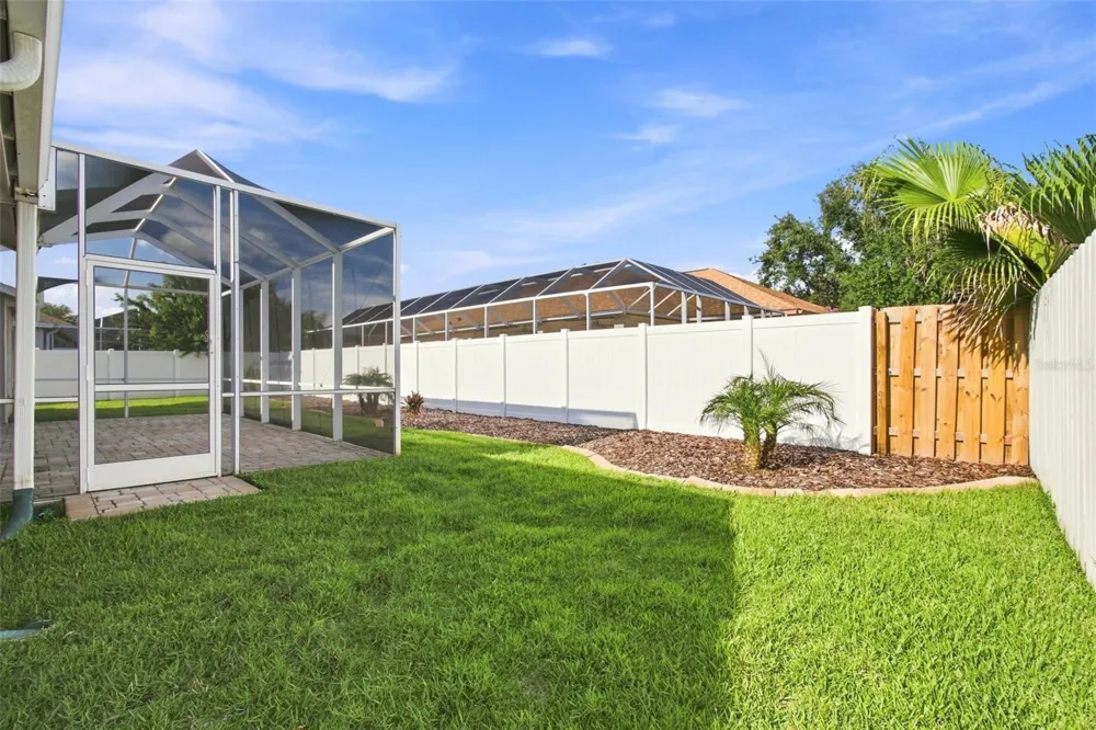 10260 SHADOW BRANCH DRIVE Tampa, FL 33647