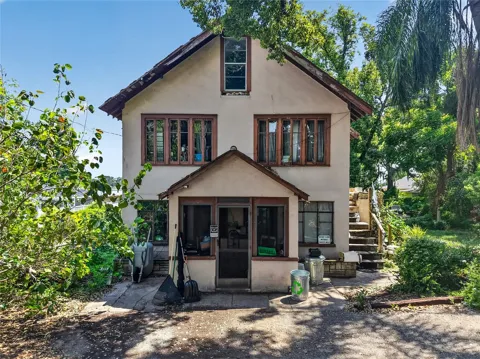 16018 DORA AVENUE
