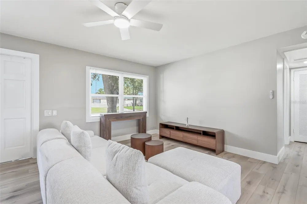 5512 96TH AVENUE Pinellas Park, FL 33782