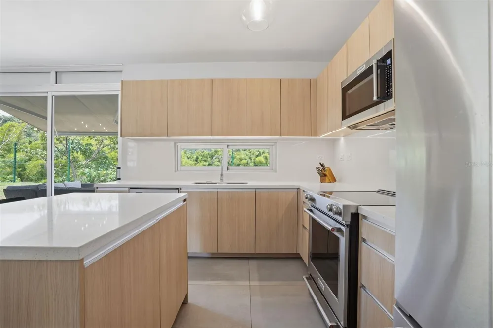 Cll 11 URB. BELMONT #32 Guaynabo, PR 00969