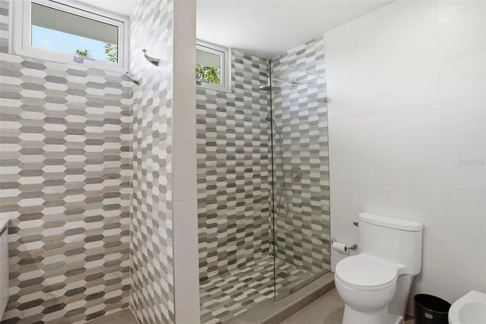 Cll 11 URB. BELMONT #32 Guaynabo, PR 00969