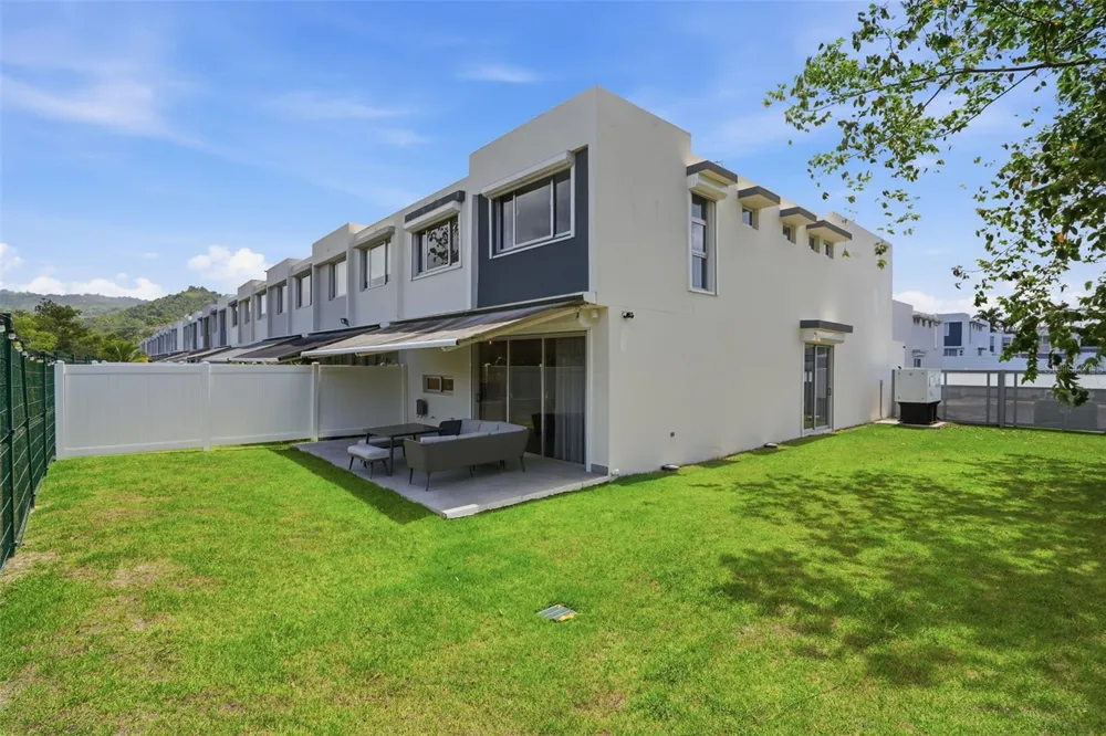 Cll 11 URB. BELMONT #32 Guaynabo, PR 00969