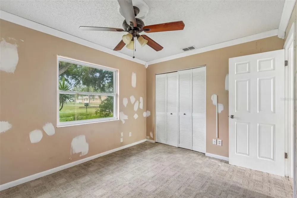 38621 NORTH AVENUE Zephyrhills, FL 33542