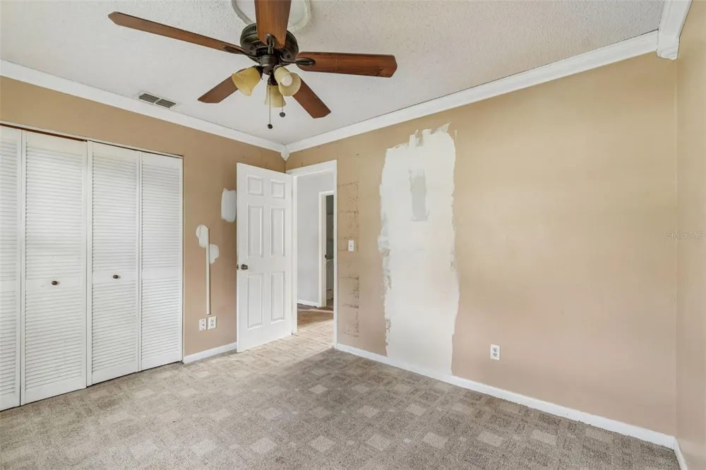38621 NORTH AVENUE Zephyrhills, FL 33542