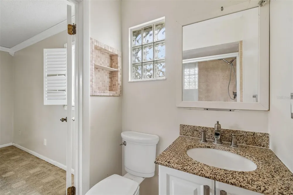 38621 NORTH AVENUE Zephyrhills, FL 33542