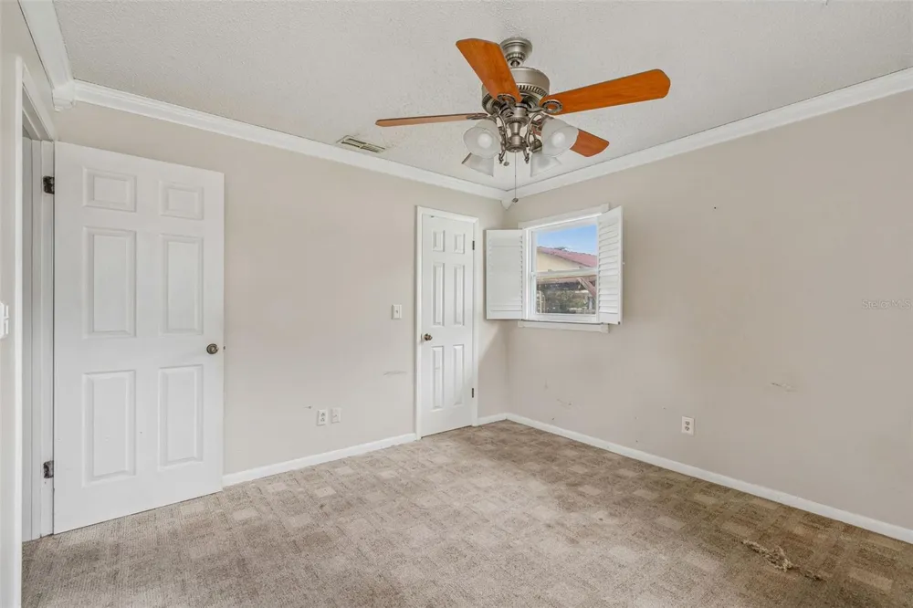 38621 NORTH AVENUE Zephyrhills, FL 33542