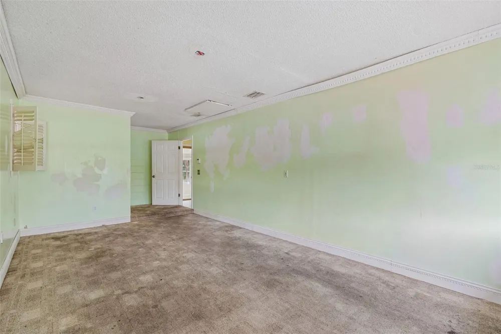 38621 NORTH AVENUE Zephyrhills, FL 33542