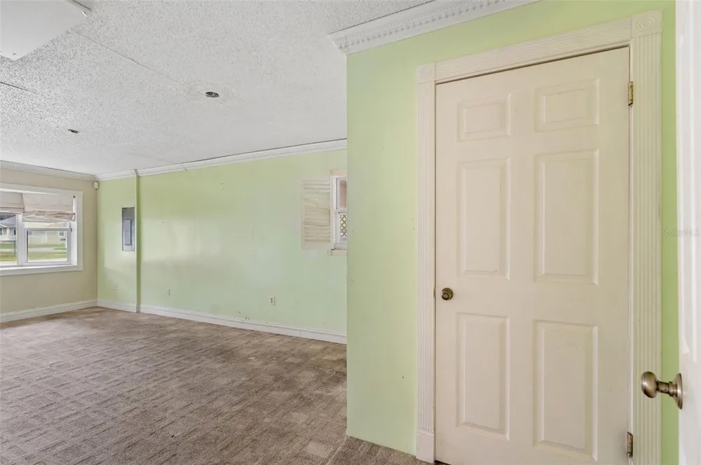 38621 NORTH AVENUE Zephyrhills, FL 33542