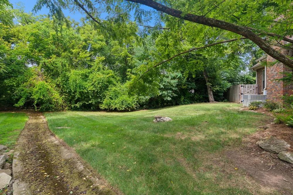 1922 Randolph Pl Nashville, TN 37215