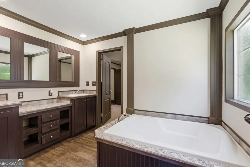 490 Gumlog Creek RD Martin, GA 30557