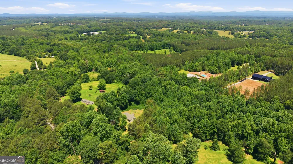 490 Gumlog Creek RD Martin, GA 30557