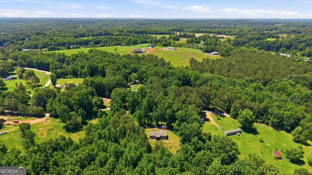 490 Gumlog Creek RD Martin, GA 30557