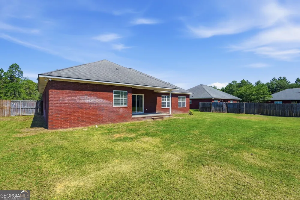 94 Taylor Wells LN Hinesville, GA 31313