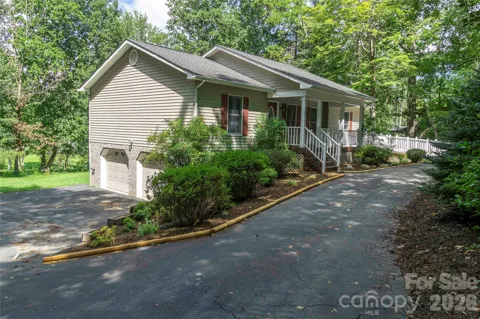 15 Pete Luther Road