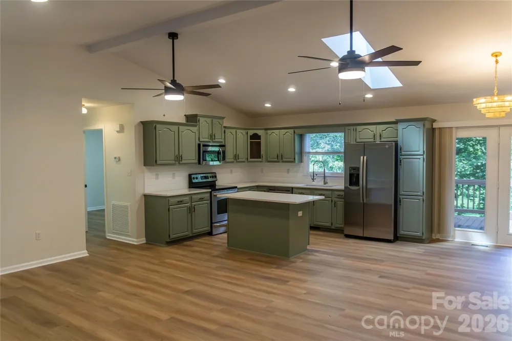 15 Pete Luther Road Candler, NC 28715