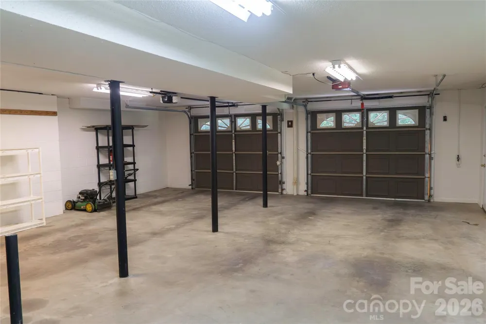 15 Pete Luther Road Candler, NC 28715