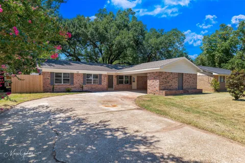 505 Meadowbrook Lane