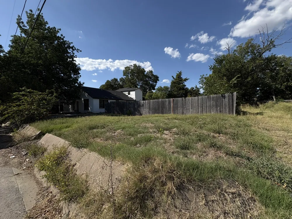 713 E Jefferson Street Waxahachie, TX 75165