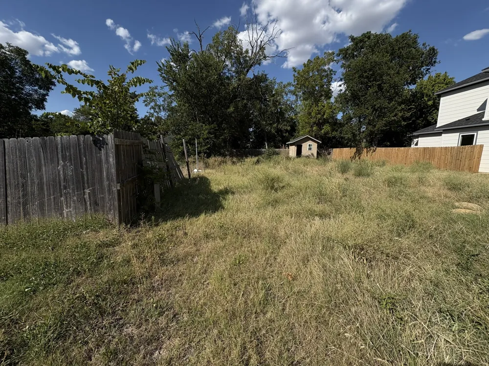 713 E Jefferson Street Waxahachie, TX 75165