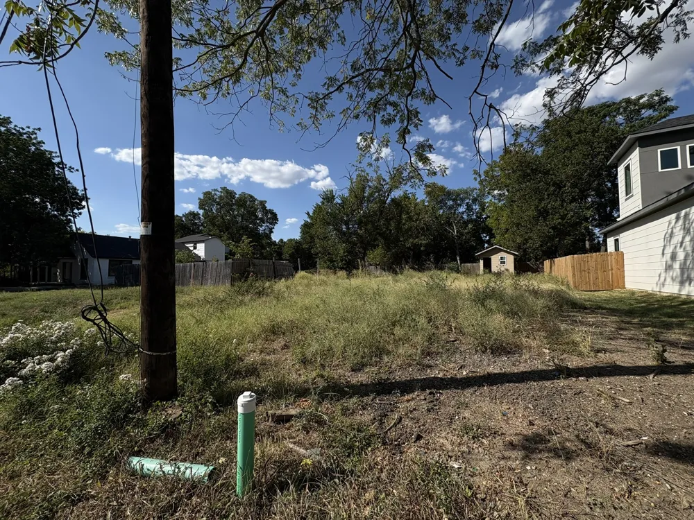 713 E Jefferson Street Waxahachie, TX 75165