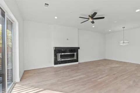 708 W 9th Street #103