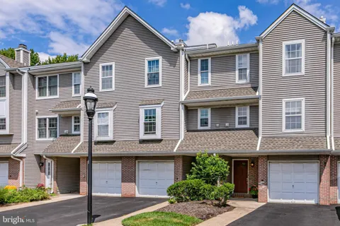 119 BARROW PLACE