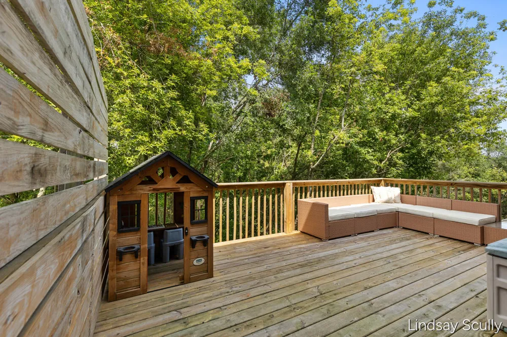 363 Minstehr Drive Middleville, MI 49333