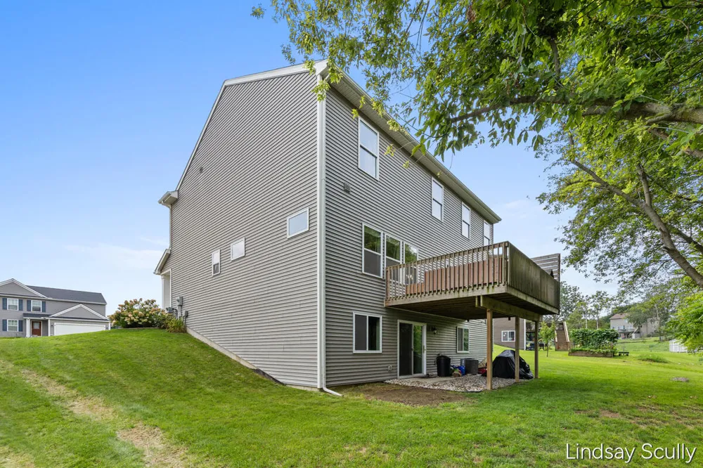 363 Minstehr Drive Middleville, MI 49333