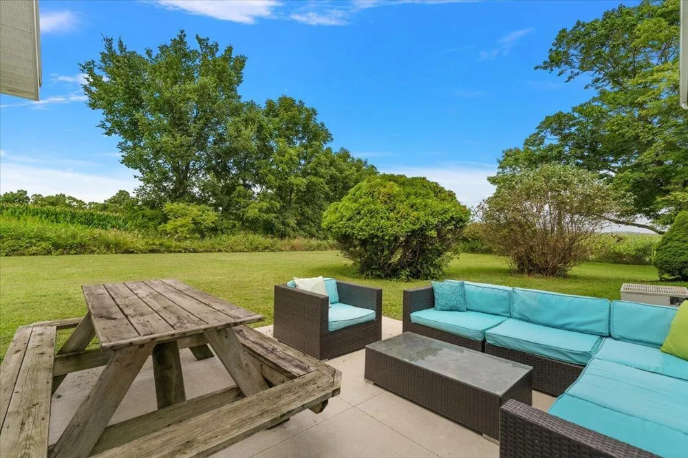 7453 Morse Lake Avenue SE Alto, MI 49302