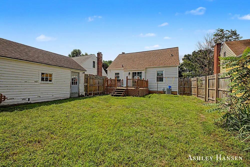 1714 Fremont Avenue NW Grand Rapids, MI 49504