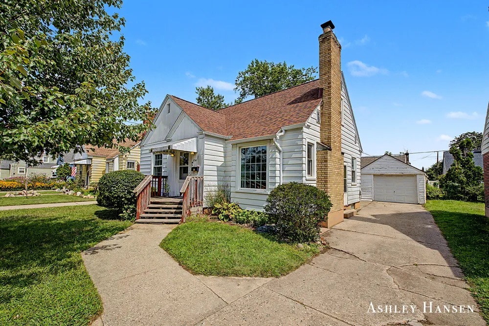 1714 Fremont Avenue NW Grand Rapids, MI 49504