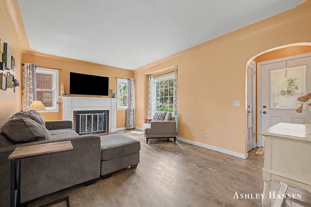 1714 Fremont Avenue NW Grand Rapids, MI 49504