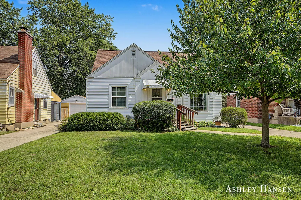1714 Fremont Avenue NW Grand Rapids, MI 49504