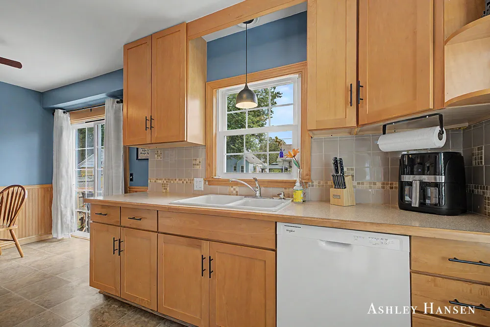 1714 Fremont Avenue NW Grand Rapids, MI 49504