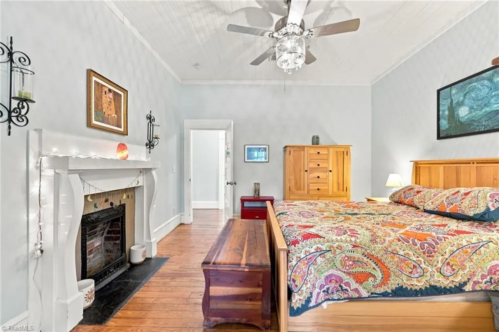 306 Ninth Street Mebane, NC 27302