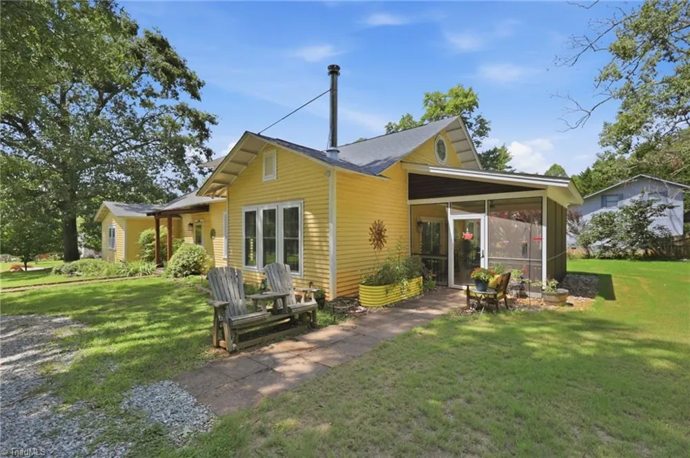 306 Ninth Street Mebane, NC 27302